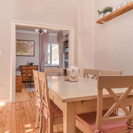 Chez Marie - Cozy One-bedroom With Balcony By Flat Mаnager * Σόφια