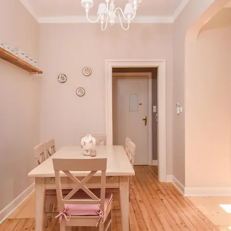Апартаменти Chez Marie - Cozy One-bedroom With Balcony By Flat Mаnager